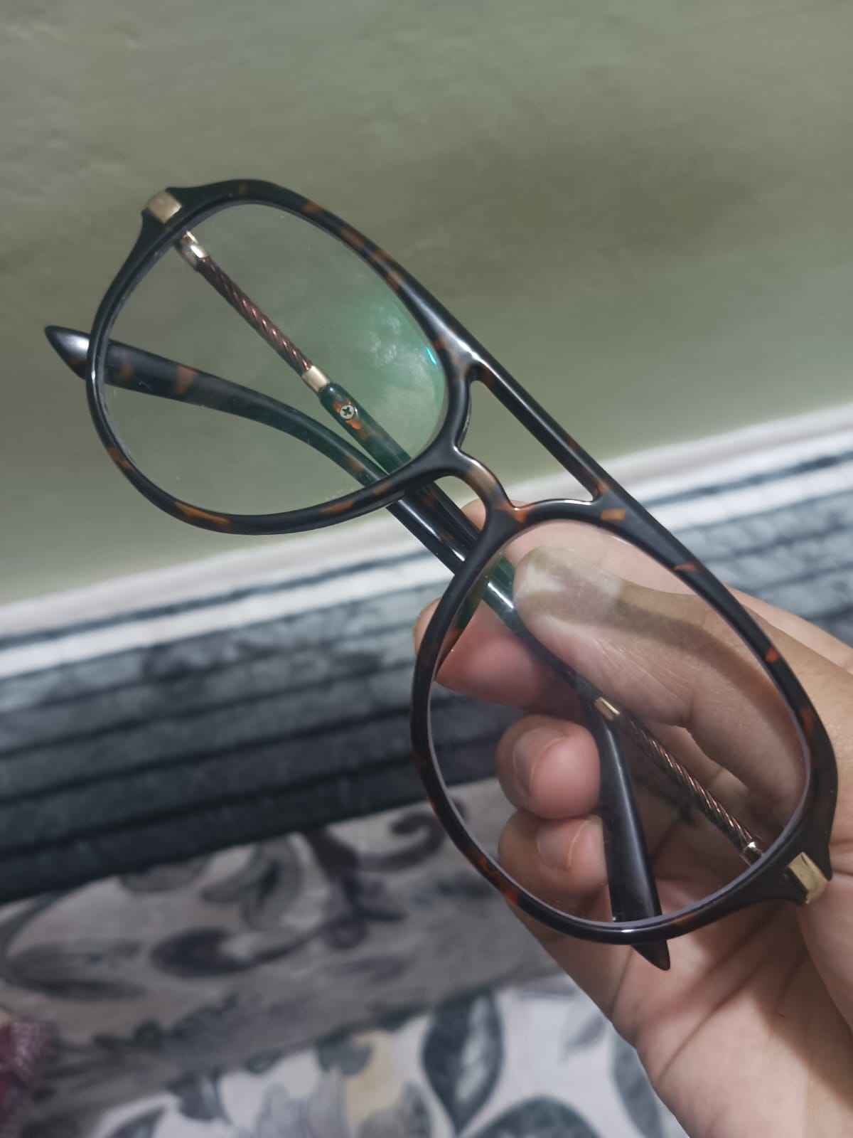 glasses